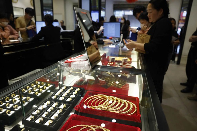 Ng&agrave;y hội bầu cử 2026: Những đổi mới lịch sử v&agrave; dự b&aacute;o Gi&aacute; v&agrave;ng tăng mạnh - Ảnh 2.