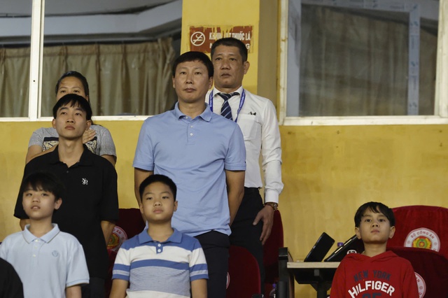 CLB CAHN thăng hoa, thầy Kim càng tự tin đội tuyển Việt Nam sẽ đánh bại Malaysia- Ảnh 4. CLB CAHN thăng hoa, thầy Kim càng tự tin đội tuyển Việt Nam sẽ đánh bại Malaysia- Ảnh 4.