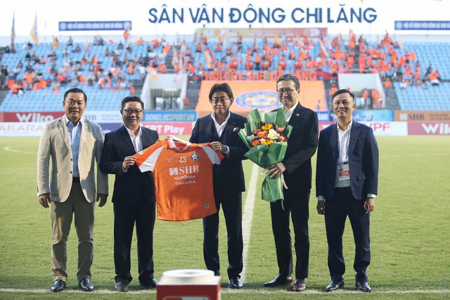 CLB Đà Nẵng nhận tin vui kép với nhà tài trợ Nhật Bản- Ảnh 1. CLB Đà Nẵng nhận tin vui kép với nhà tài trợ Nhật Bản- Ảnh 1.