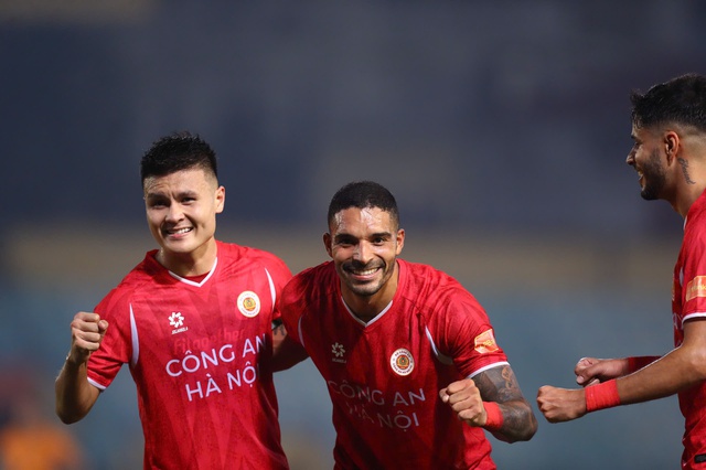 CLB CAHN thăng hoa, thầy Kim càng tự tin đội tuyển Việt Nam sẽ đánh bại Malaysia- Ảnh 2. CLB CAHN thăng hoa, thầy Kim càng tự tin đội tuyển Việt Nam sẽ đánh bại Malaysia- Ảnh 2.