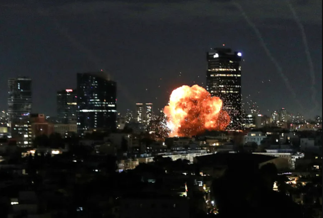 Iran tung đòn đáp trả khắp Vùng Vịnh - Ảnh 2.