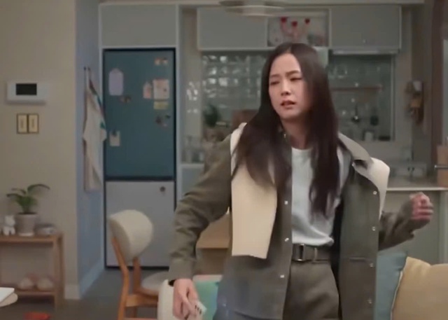 Jisoo (BlackPink) bị kh&aacute;n giả đồng loạt k&ecirc;u gọi 'đừng đ&oacute;ng phim nữa'  - Ảnh 2.