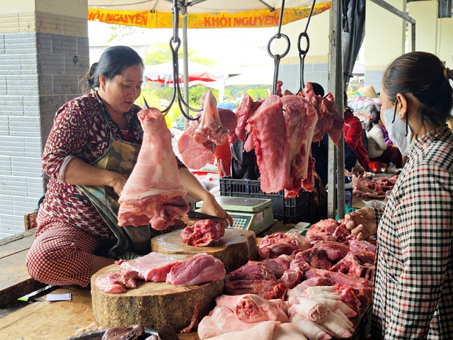 Gi&aacute; heo hơi h&ocirc;m nay 11.3.2026: Đ&agrave; rơi chưa dứt  - Ảnh 1.