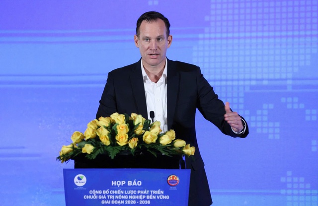 De Heus, H&ugrave;ng Nhơn c&ocirc;ng bố chiến lược 10 năm ph&aacute;t triển ng&agrave;nh chăn nu&ocirc;i bền vững - Ảnh 2.