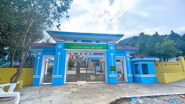 C&agrave; Mau bầu cử sớm H&ograve;n Chuối để giữ trọn quyền l&aacute; phiếu biển đảo   - Ảnh 1.