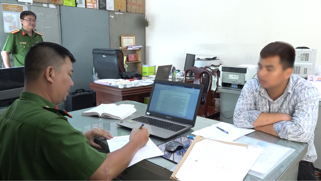 Khởi tố vụ &aacute;n s&agrave; lan va v&agrave;o cầu Ghềnh g&acirc;y hư hại nghi&ecirc;m trọng năm 2026 - Ảnh 3.