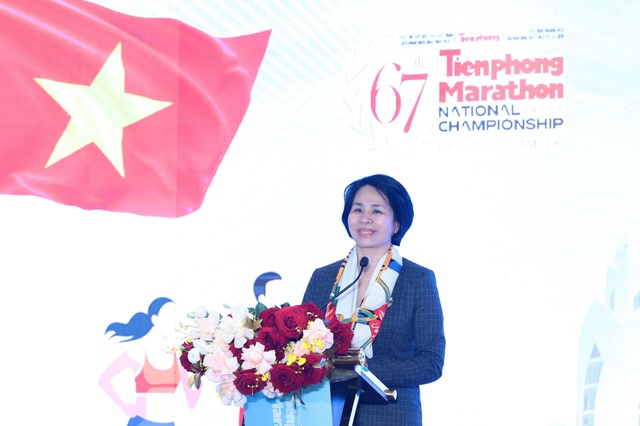 Hơn 12.000 VĐV giải v&ocirc; địch quốc gia marathon: 'Đ&oacute;n &aacute;nh b&igrave;nh minh' tại Kh&aacute;nh H&ograve;a- Ảnh 1.