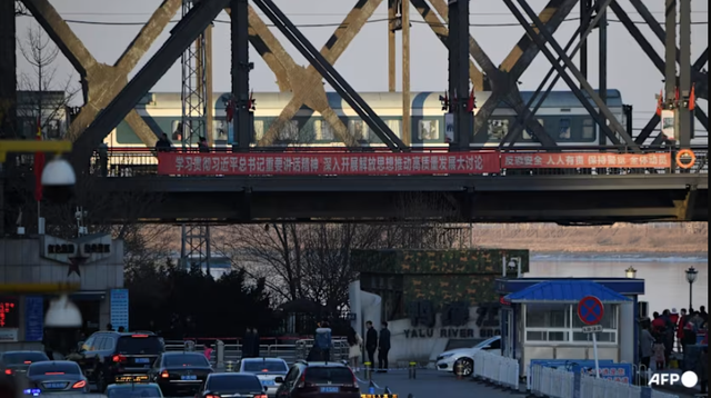 Dịch vụ t&agrave;u lửa Trung Quốc Triều Ti&ecirc;n ch&iacute;nh thức nối lại sau 6 năm gi&aacute;n đoạn - Ảnh 1.