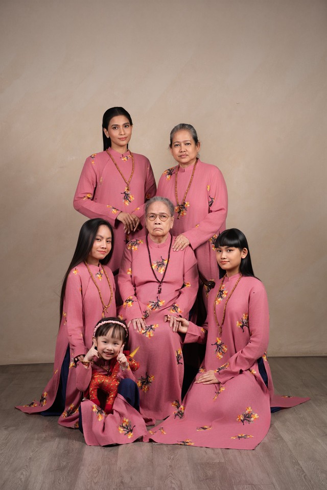 'Mỹ nh&acirc;n ăn chay' Trương Thị May c&ocirc;ng khai con g&aacute;i  - Ảnh 1.