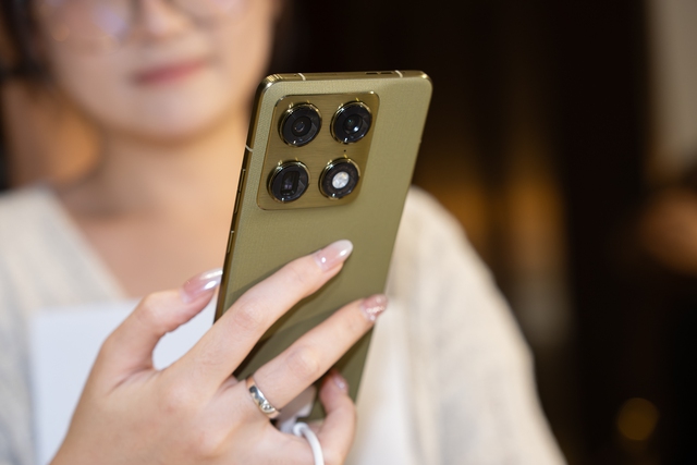 Motorola ra mắt motorola signature v&agrave; edge 70 tại Việt Nam - Ảnh 2.