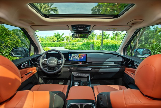 New Carnival Hybrid ưu đ&atilde;i 100 triệu, cơ hội v&agrave;ng mua xe gia đ&igrave;nh cho kh&aacute;ch Việt - Ảnh 2.