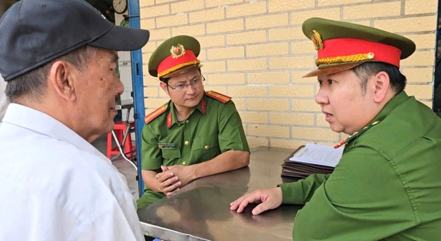 Xử l&yacute; lấn chiếm vỉa h&egrave; đường Nguyễn Đ&igrave;nh Chiểu: Vừa ki&ecirc;n quyết, vừa thấu t&igrave;nh - Ảnh 3.