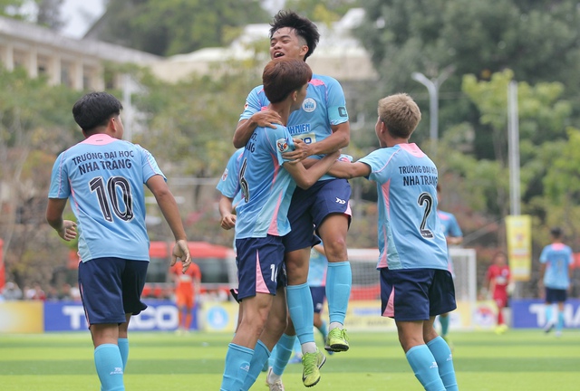 Bảng A qu&aacute; căng thẳng, kh&ocirc;ng đội n&agrave;o d&aacute;m chủ quan- Ảnh 3.