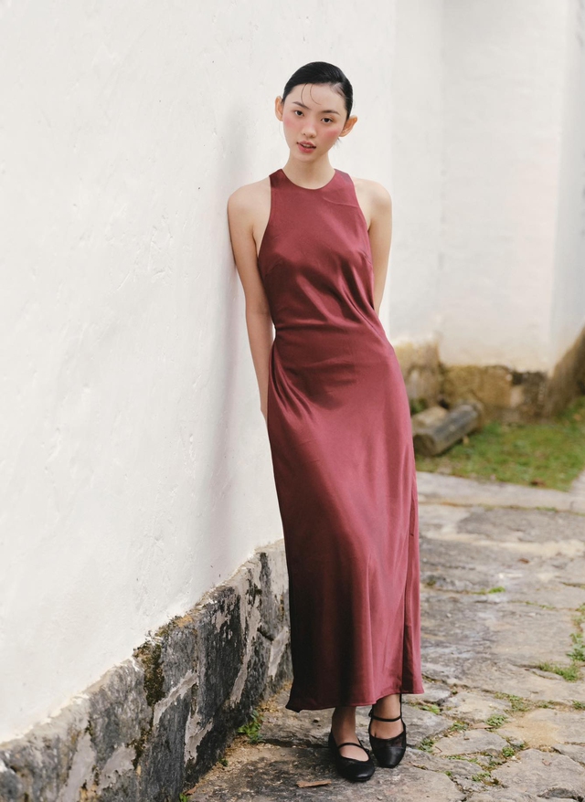 Thời trang hè 2026 không thể thiếu váy maxi - Ảnh 3.