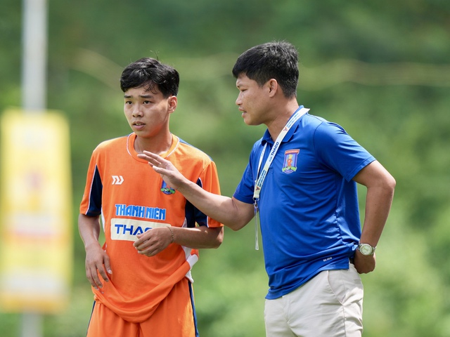 Bảng A qu&aacute; căng thẳng, kh&ocirc;ng đội n&agrave;o d&aacute;m chủ quan- Ảnh 2.