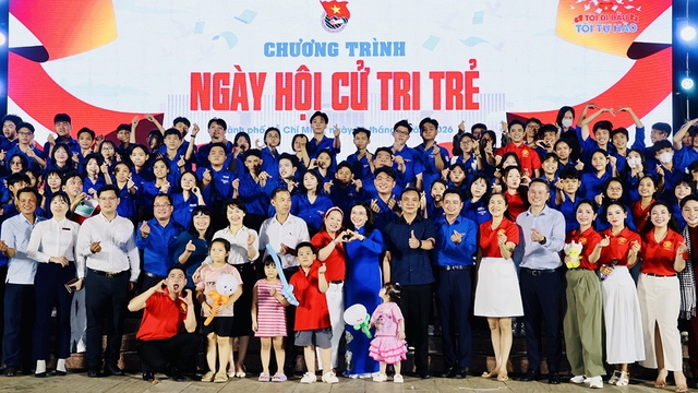 'Ng&agrave;y hội cử tri trẻ' ở TP.HCM: Lan tỏa tinh thần tr&aacute;ch nhiệm c&ocirc;ng d&acirc;n - Ảnh 1.