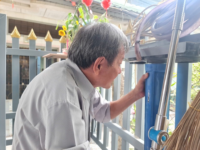 Nước sinh hoạt đục ngầu, gần 1.400 hộ d&acirc;n ở Đồng Th&aacute;p sống trong lo lắng- Ảnh 1.