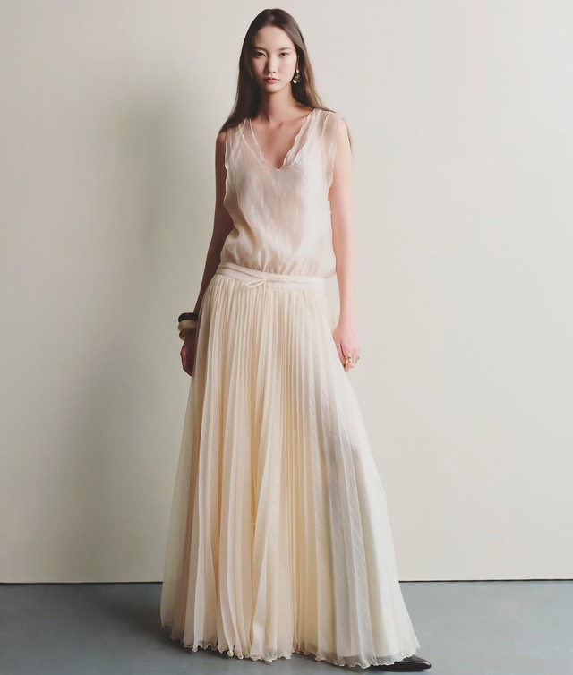 Thời trang hè 2026 không thể thiếu váy maxi - Ảnh 5.