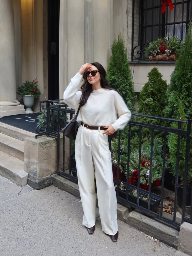 Quần tây xếp ly thanh lịch, thoải mái trở lại mạnh mẽ trên đường phố- Ảnh 3.