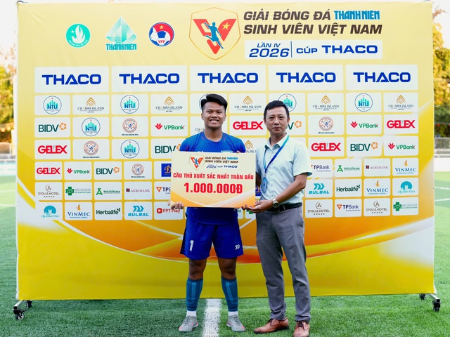 'Người nhện' của Trường ĐH Sư phạm TP.HCM: Thần tượng thủ m&ocirc;n Trung Ki&ecirc;n, bắt b&oacute;ng như De Gea- Ảnh 3.