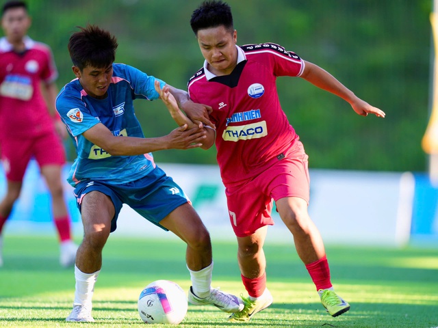 'Người nhện' của Trường ĐH Sư phạm TP.HCM: Thần tượng thủ m&ocirc;n Trung Ki&ecirc;n, bắt b&oacute;ng như De Gea- Ảnh 1.