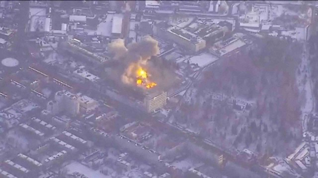 Ukraine phản c&ocirc;ng giữa nỗ lực nối lại h&ograve;a đ&agrave;m - Ảnh 1.