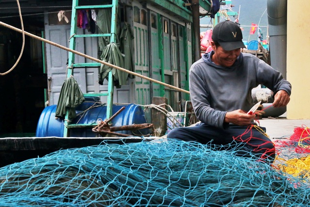 'Xăng dầu tăng giá thì khó thật nhưng biển là nghề của tụi tôi'- Ảnh 6.