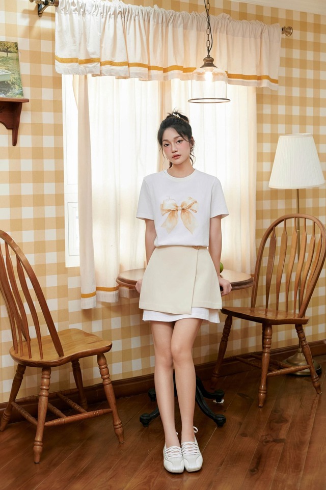 Đánh thức vẻ trẻ trung bằng cách phối giày thể thao với váy - Ảnh 7.