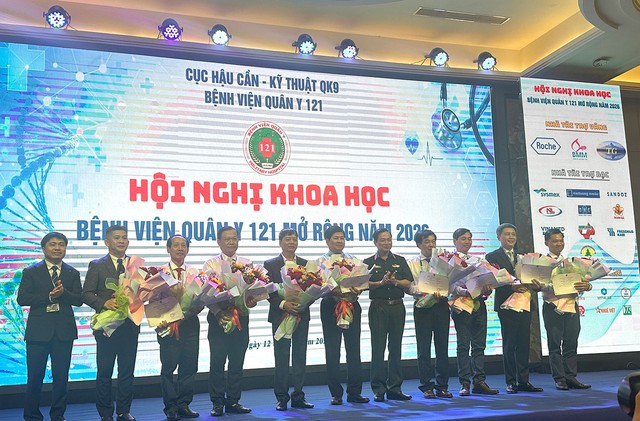 Bệnh viện Qu&acirc;n y 121 ph&aacute;t triển mạnh mẽ - Ảnh 1.