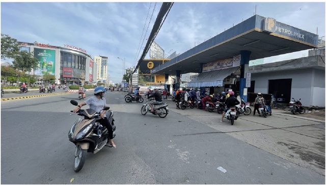 C&ocirc;ng an Cần Thơ th&ocirc;ng b&aacute;o &lsquo;đường d&acirc;y n&oacute;ng&rsquo; nhận phản &aacute;nh về xăng dầu - Ảnh 1.