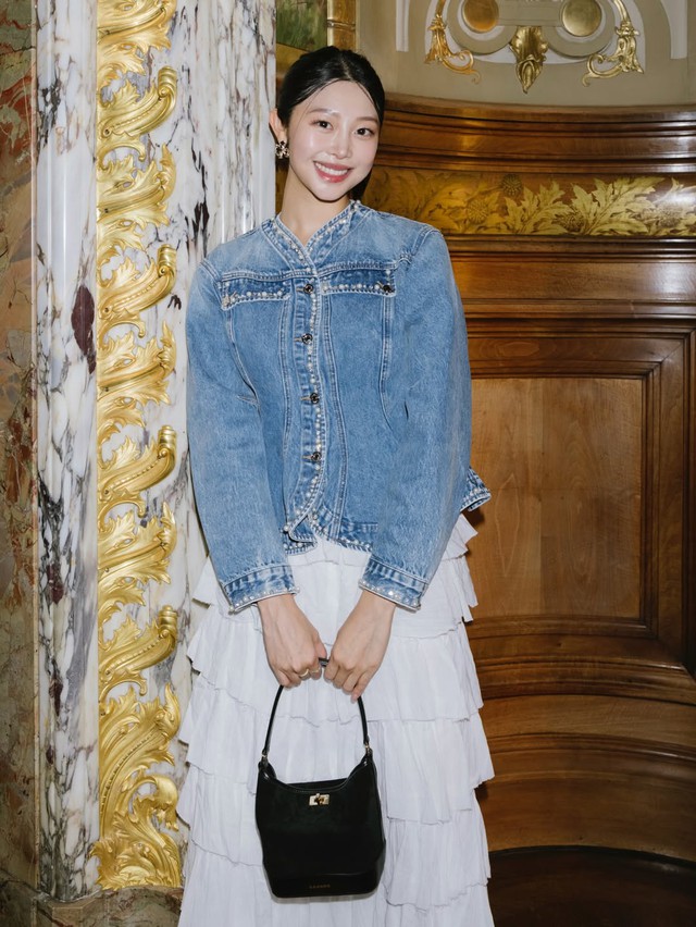 Đa dạng phong cách với áo khoác denim- Ảnh 1.