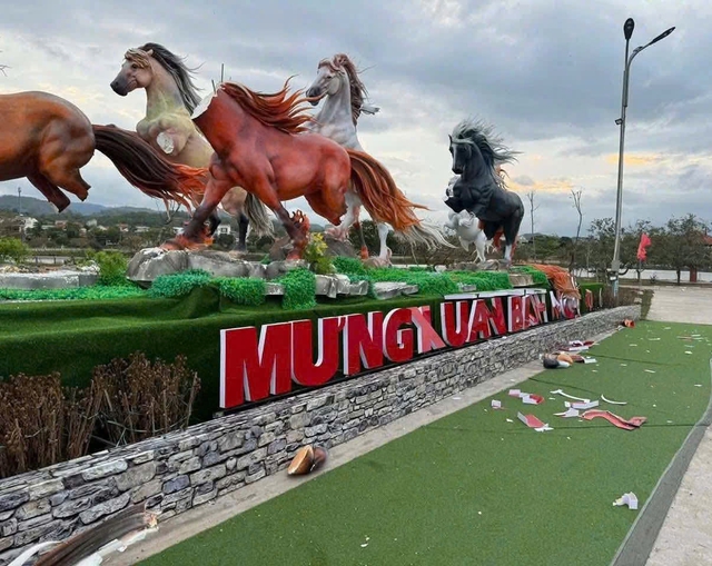 Linh vật ngựa ở miền n&uacute;i Quảng Trị mất đầu, đu&ocirc;i, nghi bị ph&aacute; hoại- Ảnh 2.