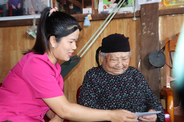 Để cử tri l&agrave; người yếu thế được tham gia ng&agrave;y hội bầu cử - Ảnh 10.