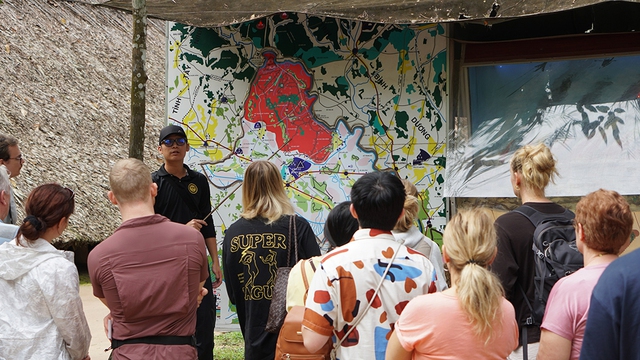 Du lịch biến kh&oacute; khăn th&agrave;nh cơ hội- Ảnh 1.