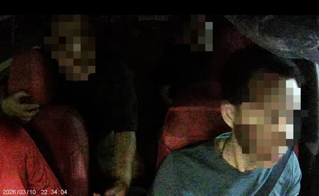 Vợ chồng nhạc sĩ Minh Khang kh&oacute;a b&igrave;nh luận  - Ảnh 1.