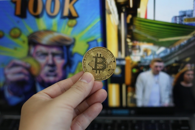 Gi&aacute; Bitcoin h&ocirc;m nay 12.3.2026: BTC vọt l&ecirc;n 70.000 USD nhờ chỉ số CPI của Mỹ - Ảnh 1.