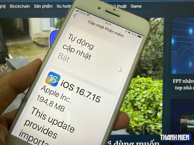 Apple bất ngờ tung bản cập nhật quan trọng cho iPhone đời cũ - Ảnh 1.