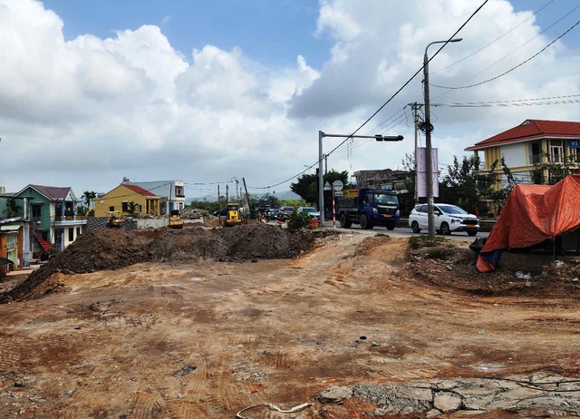 Dự &aacute;n gần 1.000 tỉ đồng thi c&ocirc;ng chậm chạp- Ảnh 1.