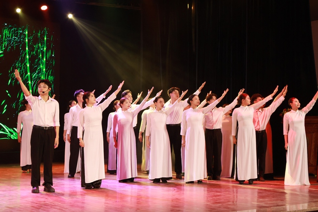 Chuỗi hoạt động tưởng niệm 100 năm ng&agrave;y mất của Phan Ch&acirc;u Trinh - Ảnh 1.