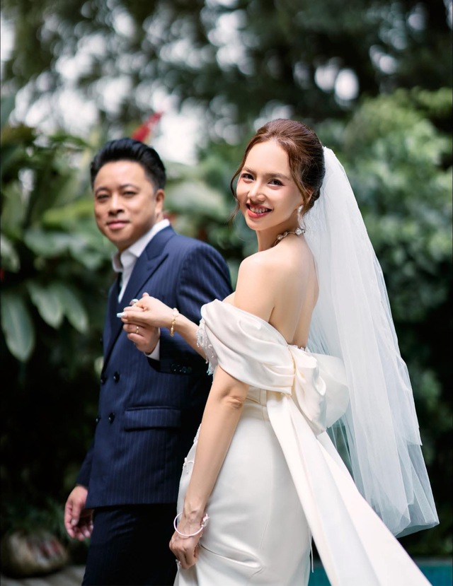 Đinh Ngọc Diệp tiết lộ h&ocirc;n nh&acirc;n với Victor Vũ sau 10 năm - Ảnh 3.