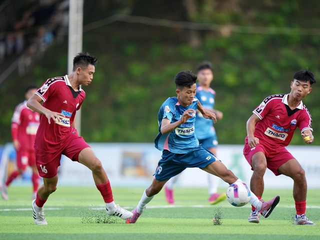 N&eacute;t đẹp sư phạm tại giải TNSV!- Ảnh 1.