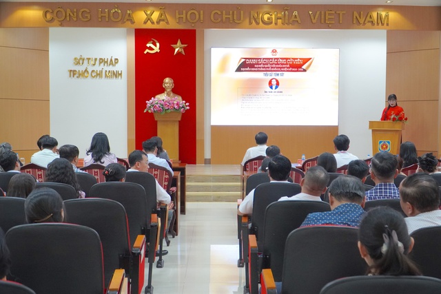 Ứng cử vi&ecirc;n đại biểu Quốc hội cam kết th&uacute;c đẩy trợ gi&uacute;p ph&aacute;p l&yacute; cho người yếu thế- Ảnh 1.