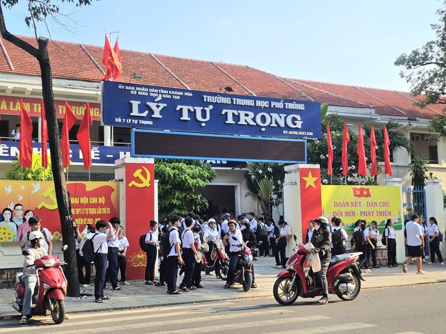 Kh&aacute;nh H&ograve;a: Ph&acirc;n v&ugrave;ng tuyển sinh lớp 10 kh&ocirc;ng theo địa giới h&agrave;nh ch&iacute;nh cấp x&atilde;- Ảnh 1.