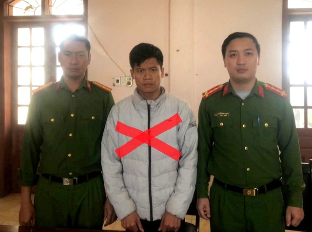 Khởi tố vụ c&ocirc; g&aacute;i bị k&eacute;o l&ecirc; tr&ecirc;n đường ở Hải Ph&ograve;ng  - Ảnh 1.