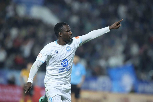 Lịch thi đấu V-League cực hay h&ocirc;m nay: Ninh B&igrave;nh sẽ hết hẳn cơ hội đua v&ocirc; địch nếu thua CLB CAHN- Ảnh 1.