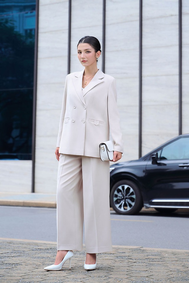 Phụ kiện đơn giản giúp nâng tầm khí chất cho các cô nàng văn phòng- Ảnh 4.