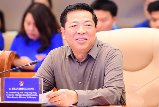 Bộ trưởng Bộ X&acirc;y dựng Trần Hồng Minh đối thoại với thanh ni&ecirc;n - Ảnh 1.