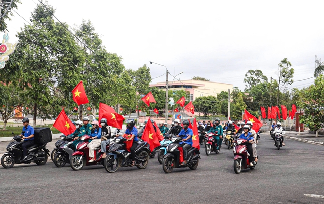 'Tiếng loa Thanh ni&ecirc;n' đưa th&ocirc;ng tin bầu cử đến gần người d&acirc;n v&ugrave;ng cao - Ảnh 2.