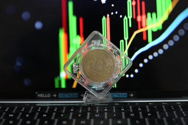 Gi&aacute; Bitcoin h&ocirc;m nay 13.3.2026: BTC c&oacute; tăng vọt nhờ bầu cử giữa nhiệm kỳ của Mỹ? - Ảnh 1.