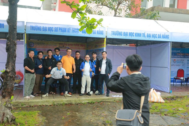  'Sức n&oacute;ng' trước giờ khai mạc Chương tr&igrave;nh Tư vấn m&ugrave;a thi 2026 tại Quảng Trị - Ảnh 5.